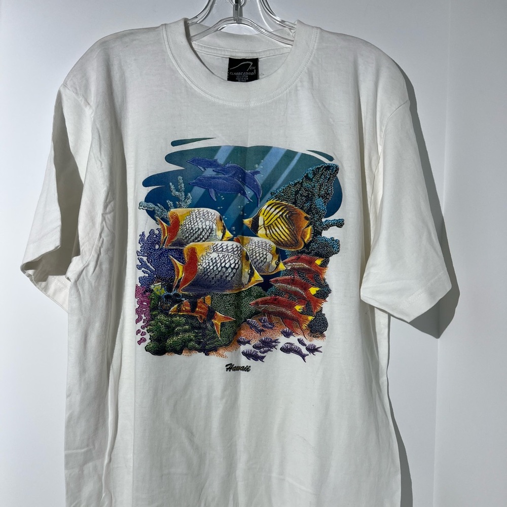 Vintage Hawaii colorful fish shirt‎ size Large
